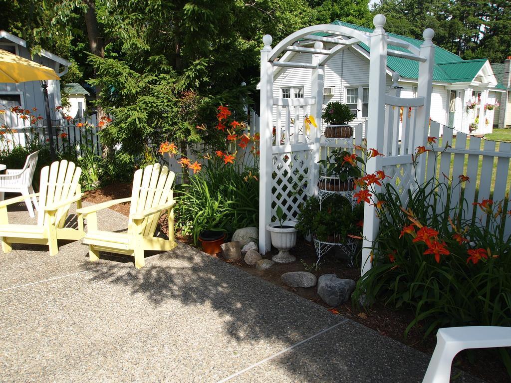 Admiral Motel Lake George Esterno foto
