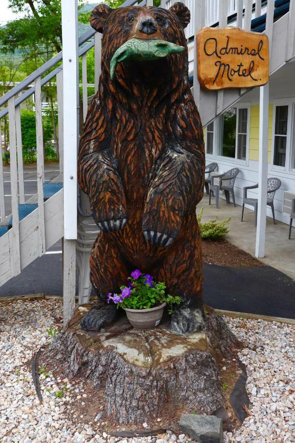 Admiral Motel Lake George Esterno foto
